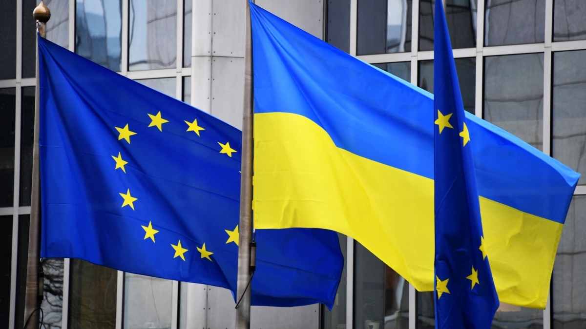 Єврокомісія виплатила Україні 3 млрд євро макрофінансової допомоги з 18-ми млрд на 2023 рік