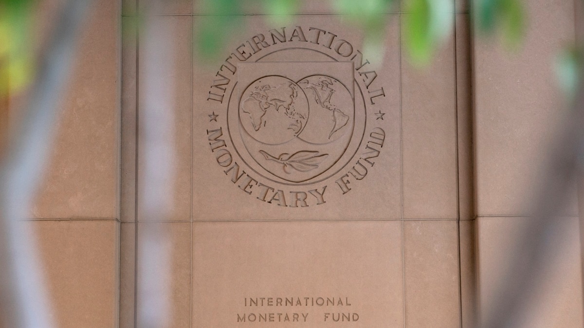 Місія МВФ почала дискусії з владою України щодо потенційної програми співпраці